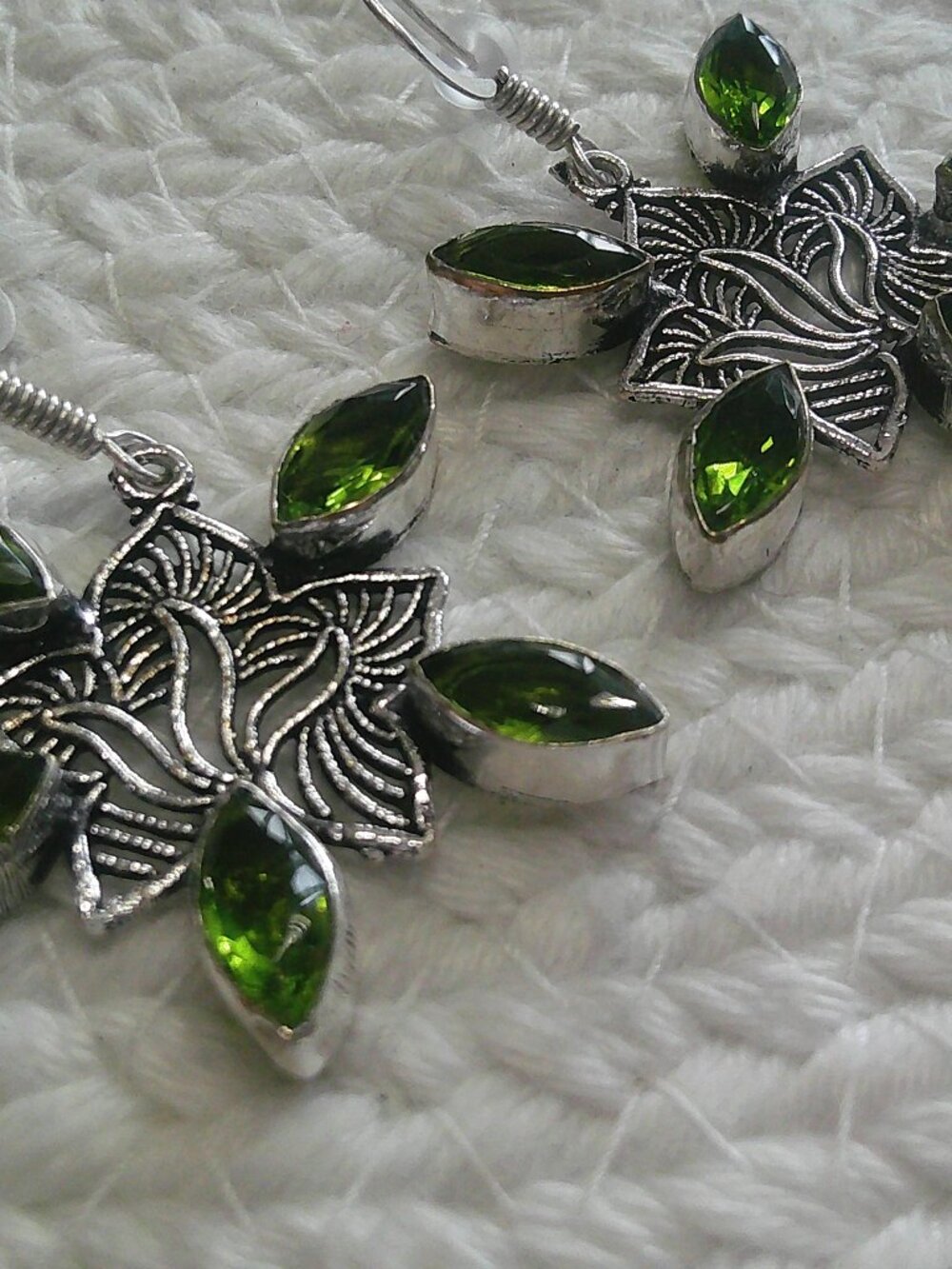 Beautiful PERIDOT FLOWERS Handmade Sterling 925 Dangle Earrings #210F